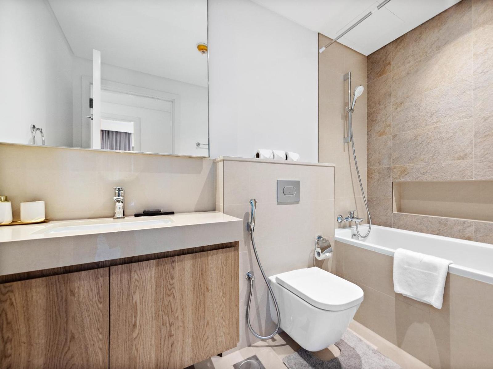 Apartment Modern And Classic 1bdr In Downtown Views-14 *