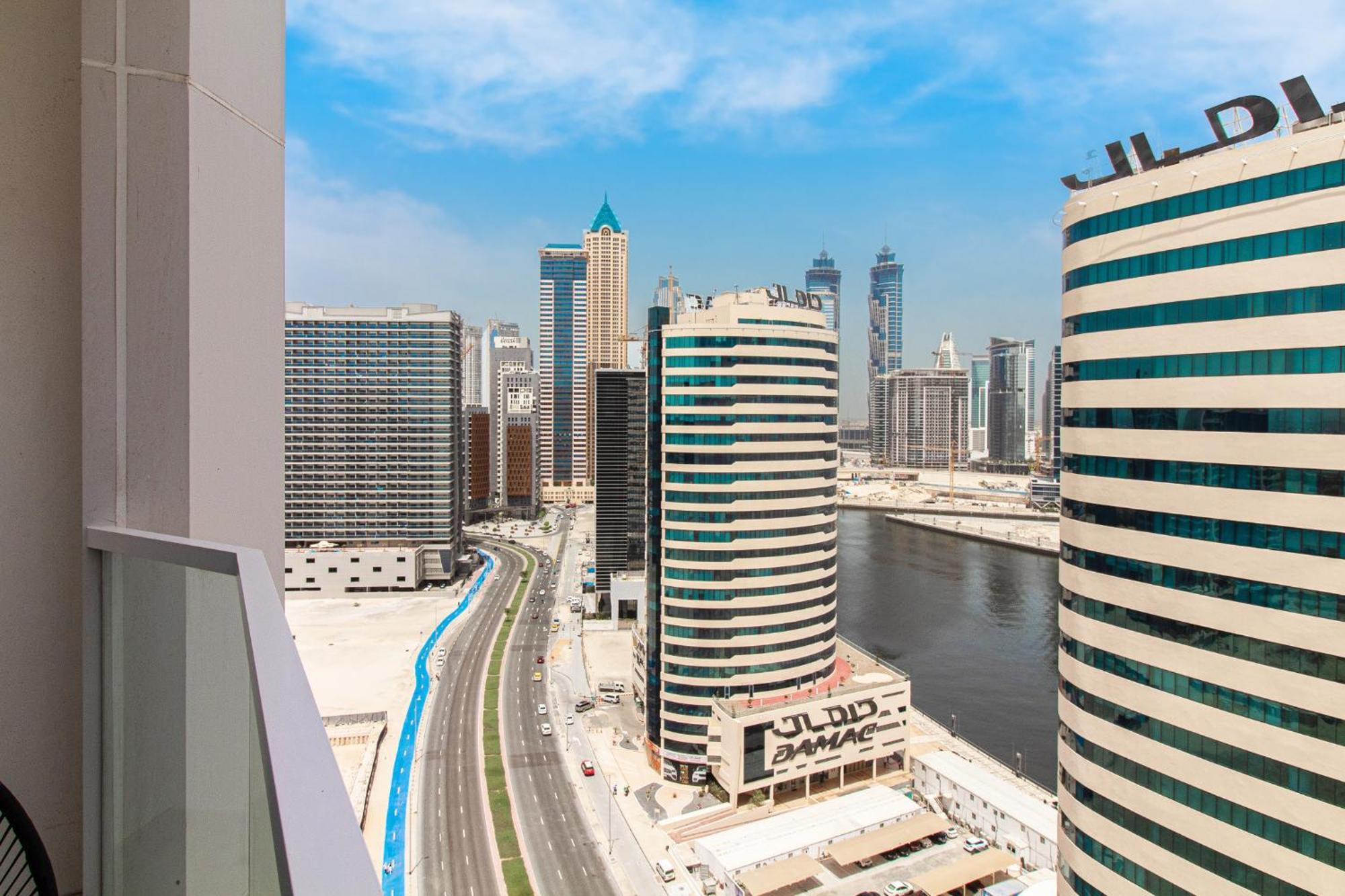 Cozy Haven In Ag Tower - Business Bay Dubai
