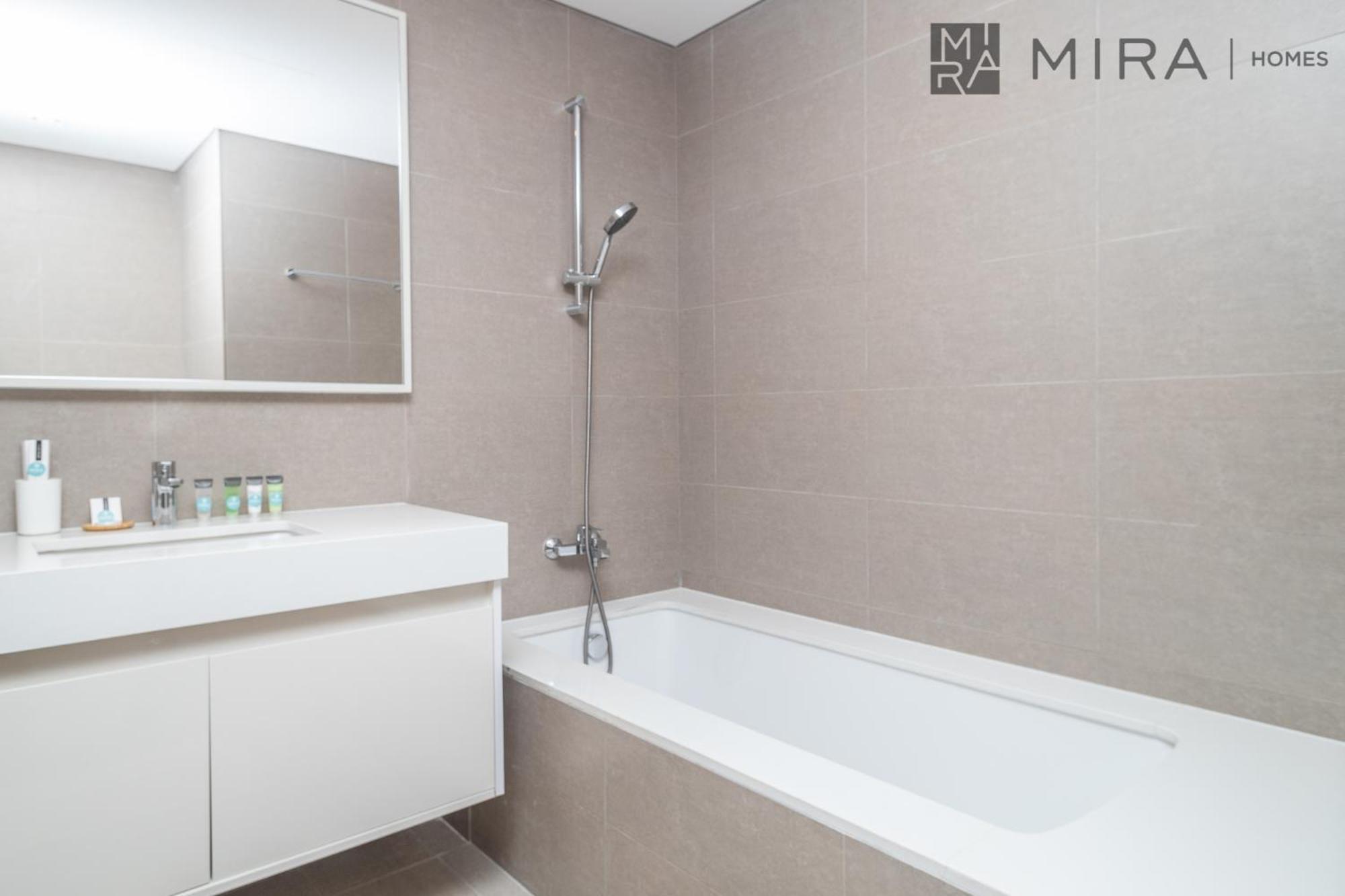 Mira Homes - Luxury 2 Bedroom In Burj Royale Close To Burj Khalifa * Dubai