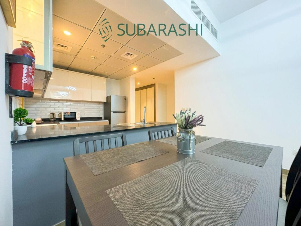 Stylish 1br In Jvc