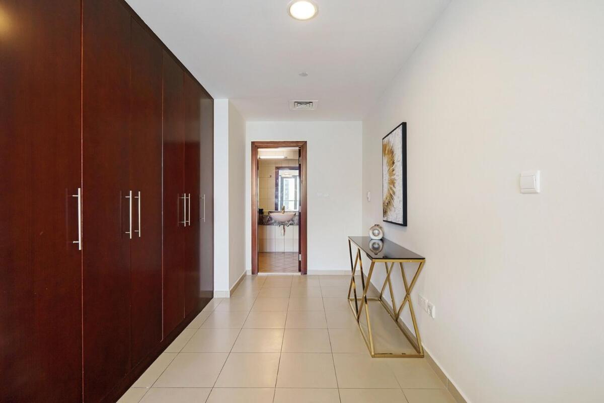 Duplex 1br With Views *
