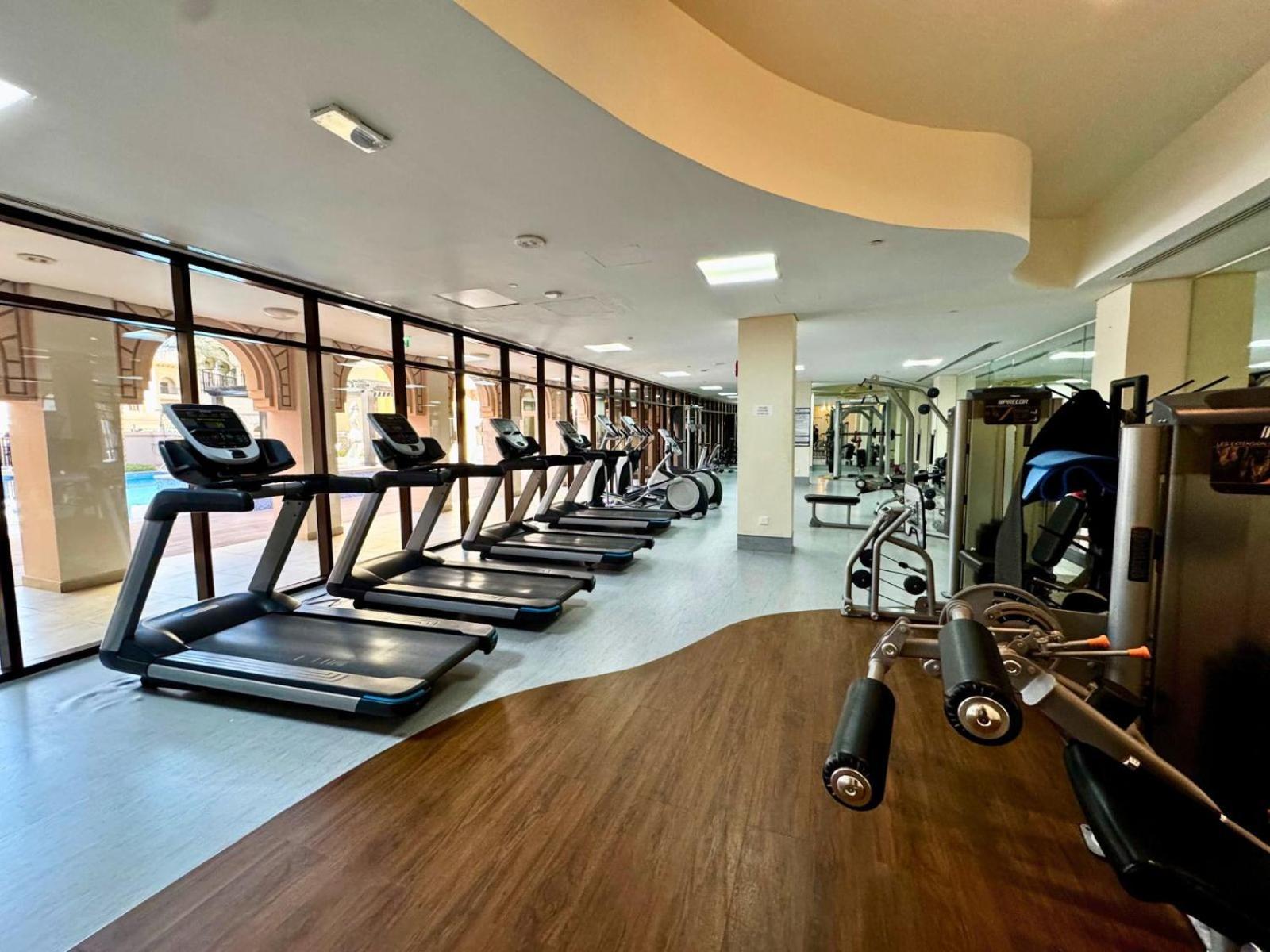 Luxury Living 1br Fully Furnished In Jumeriah Golf Estate Apartment Dubai