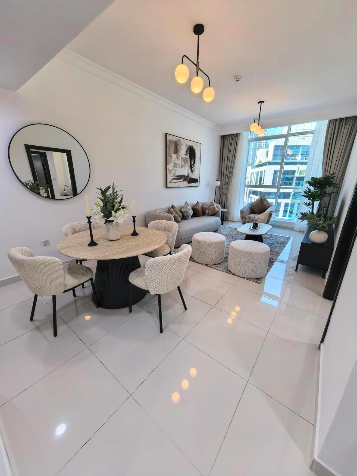 Apartment Majestic Tower Dubai