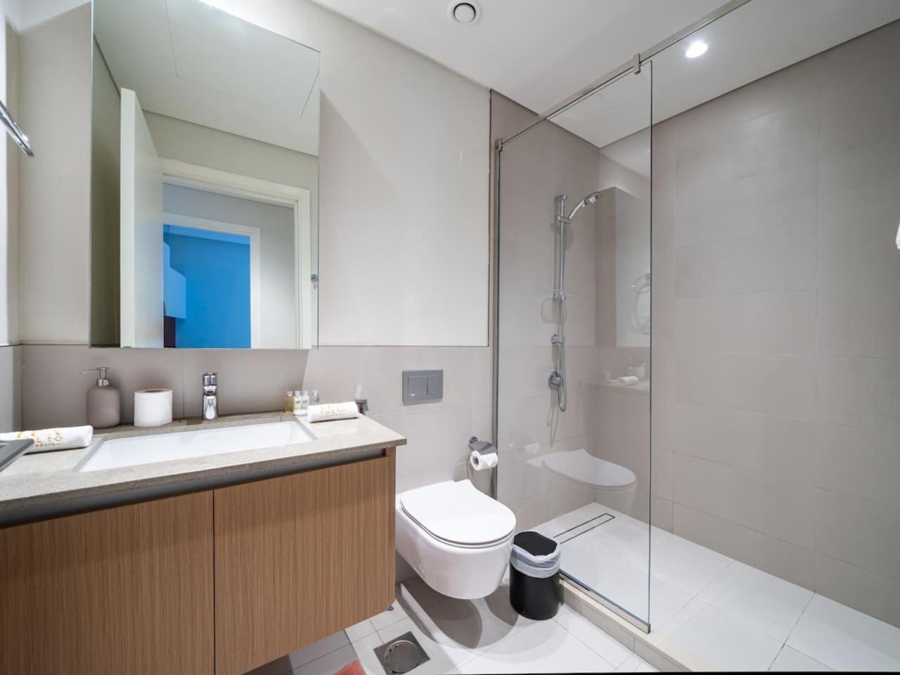 Chic Creek 1-bed With Large Terrace Apartment Dubai