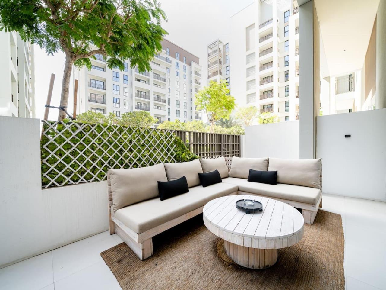 Chic Creek 1-bed With Large Terrace