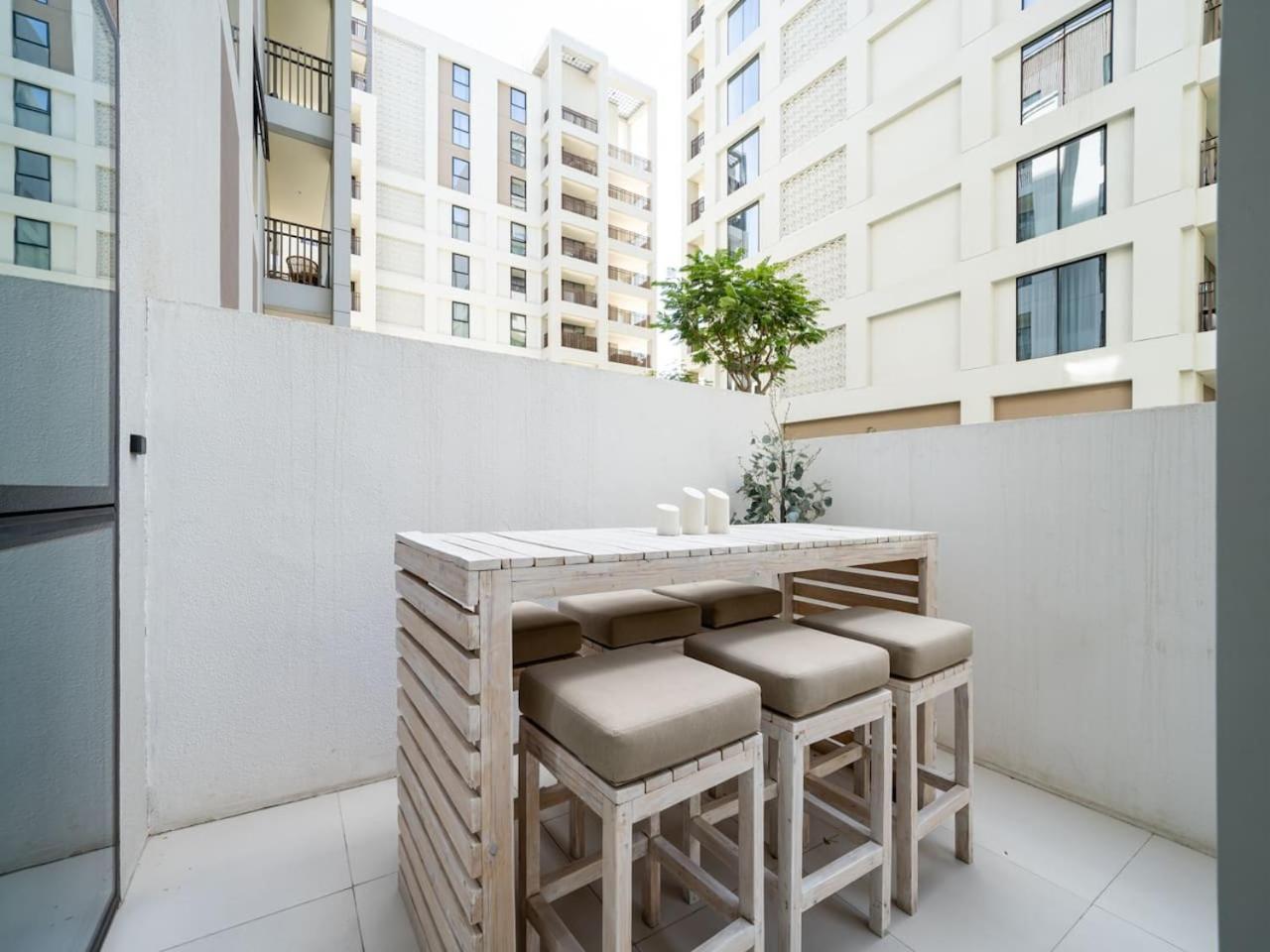 Chic Creek 1-bed With Large Terrace Apartment Dubai