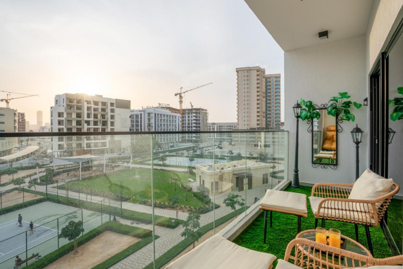 Apartment Serene Family Haven With Gym Pool And Sauna Dubai