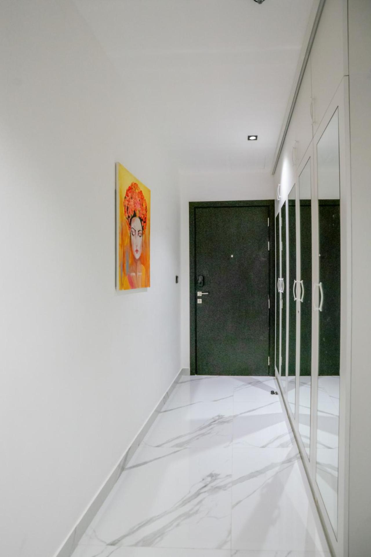 Serene Family Haven With Gym Pool And Sauna Dubai