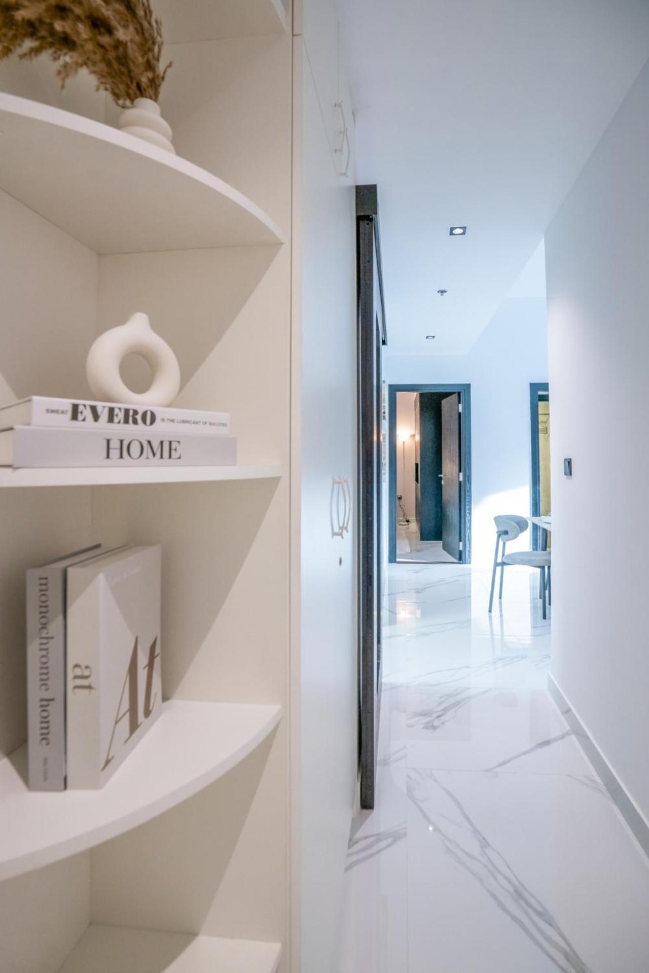 Apartment Serene Family Haven With Gym Pool And Sauna