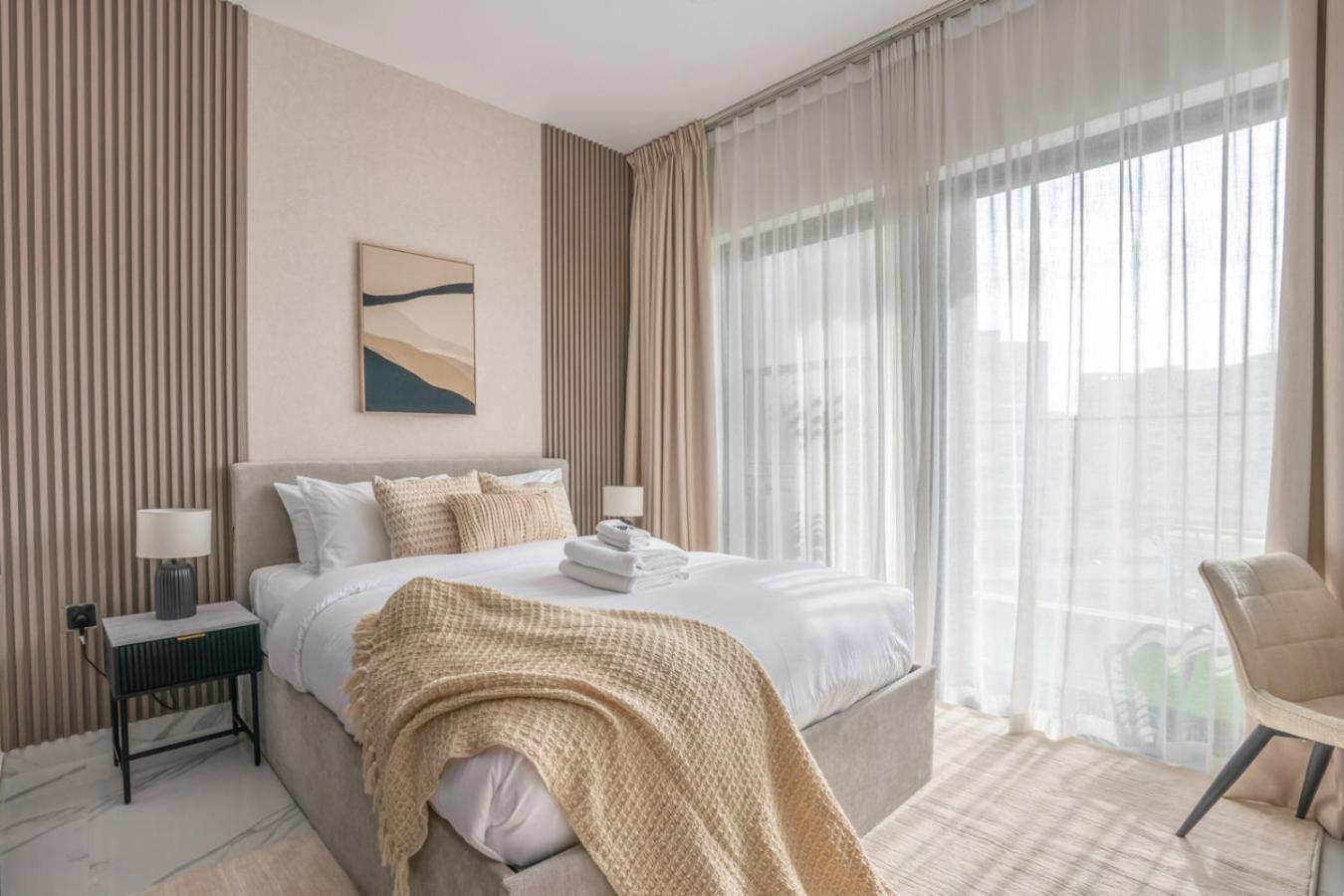 Serene Family Haven With Gym Pool And Sauna Apartment Dubai