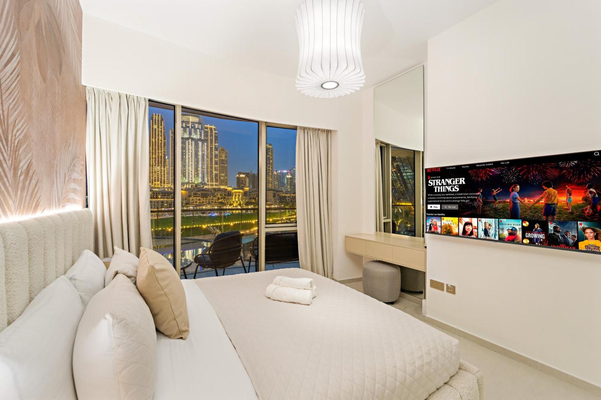 Panoramic 2br With Pool & Burj View Next To Mall