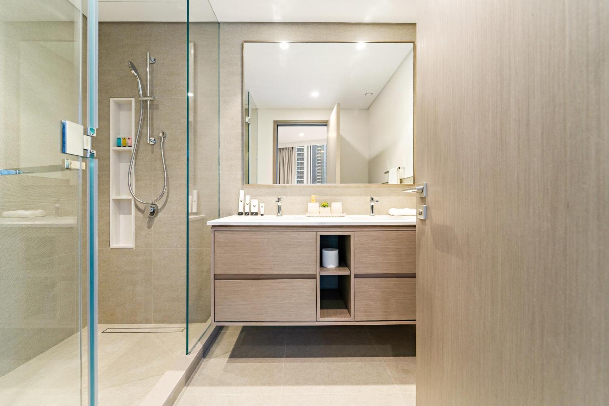 Apartment Panoramic 2br With Pool & Burj View Next To Mall