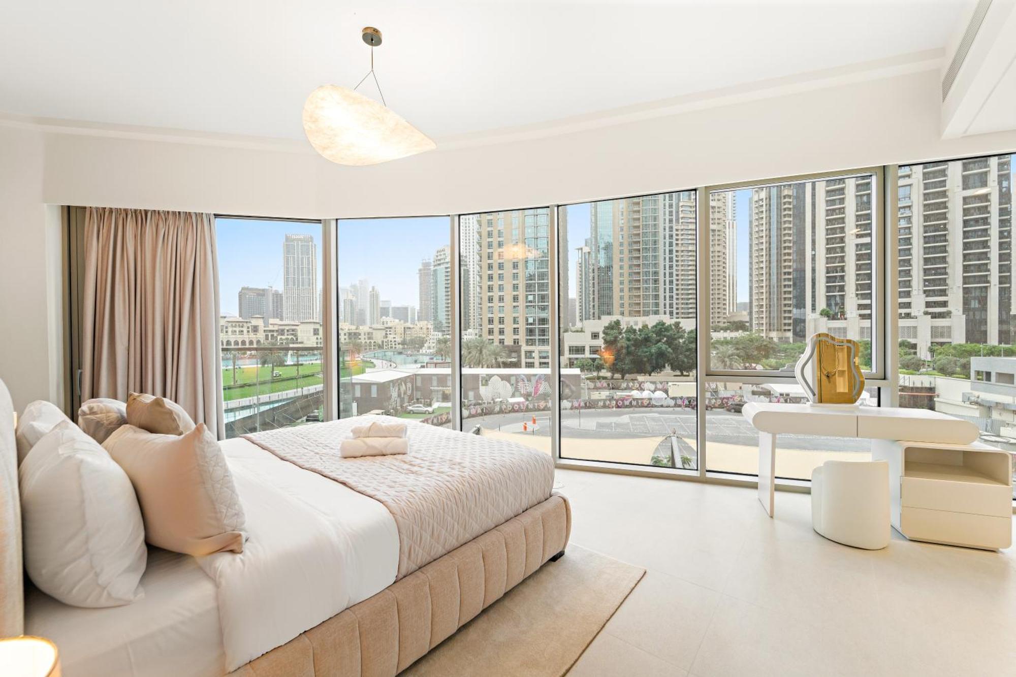 Panoramic 2br With Pool & Burj View Next To Mall Apartment *