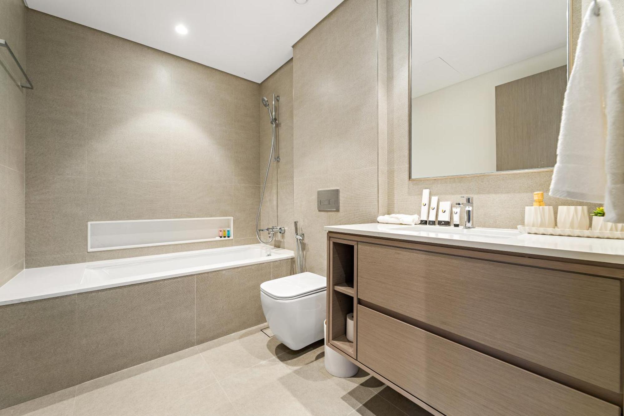Panoramic 2br With Pool & Burj View Next To Mall Apartment