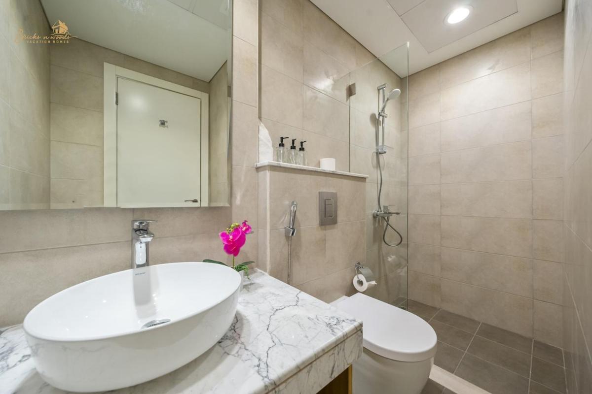 Classic Canal View 2 Bhk 6pax