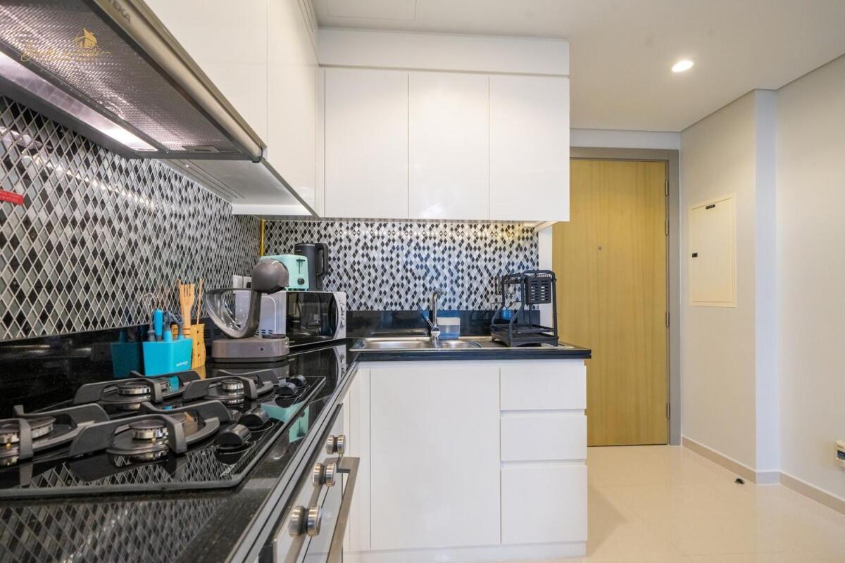 Classic Canal View 2 Bhk 6pax Holiday home
