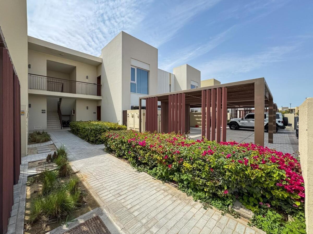 Bright And Airy 2br, Family-friendly With Pool And Gym