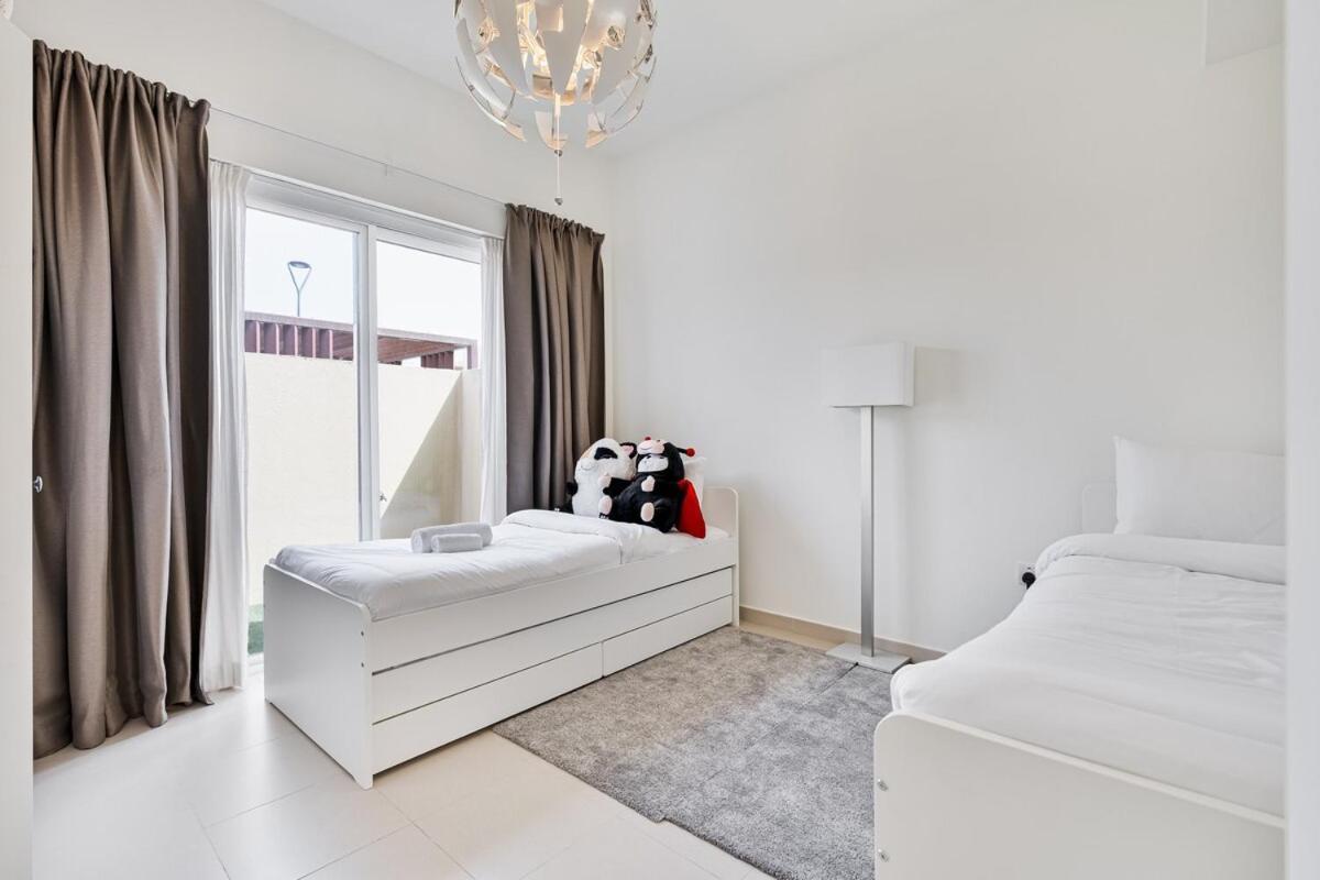 Bright And Airy 2br, Family-friendly With Pool And Gym Villa *