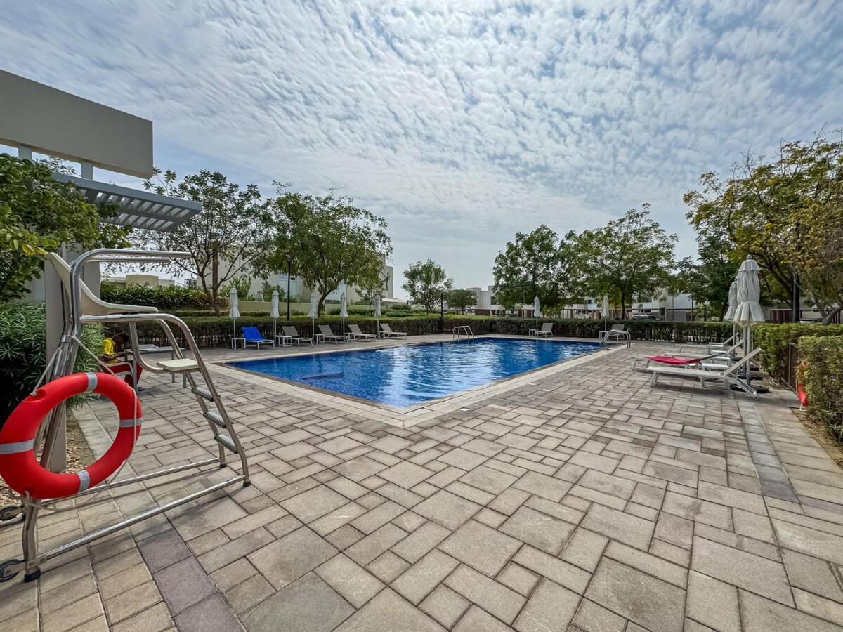Bright And Airy 2br, Family-friendly With Pool And Gym