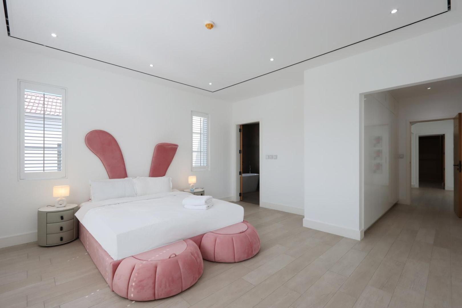 Apartment Livbnb-luxurious Family Getaway, 6br *