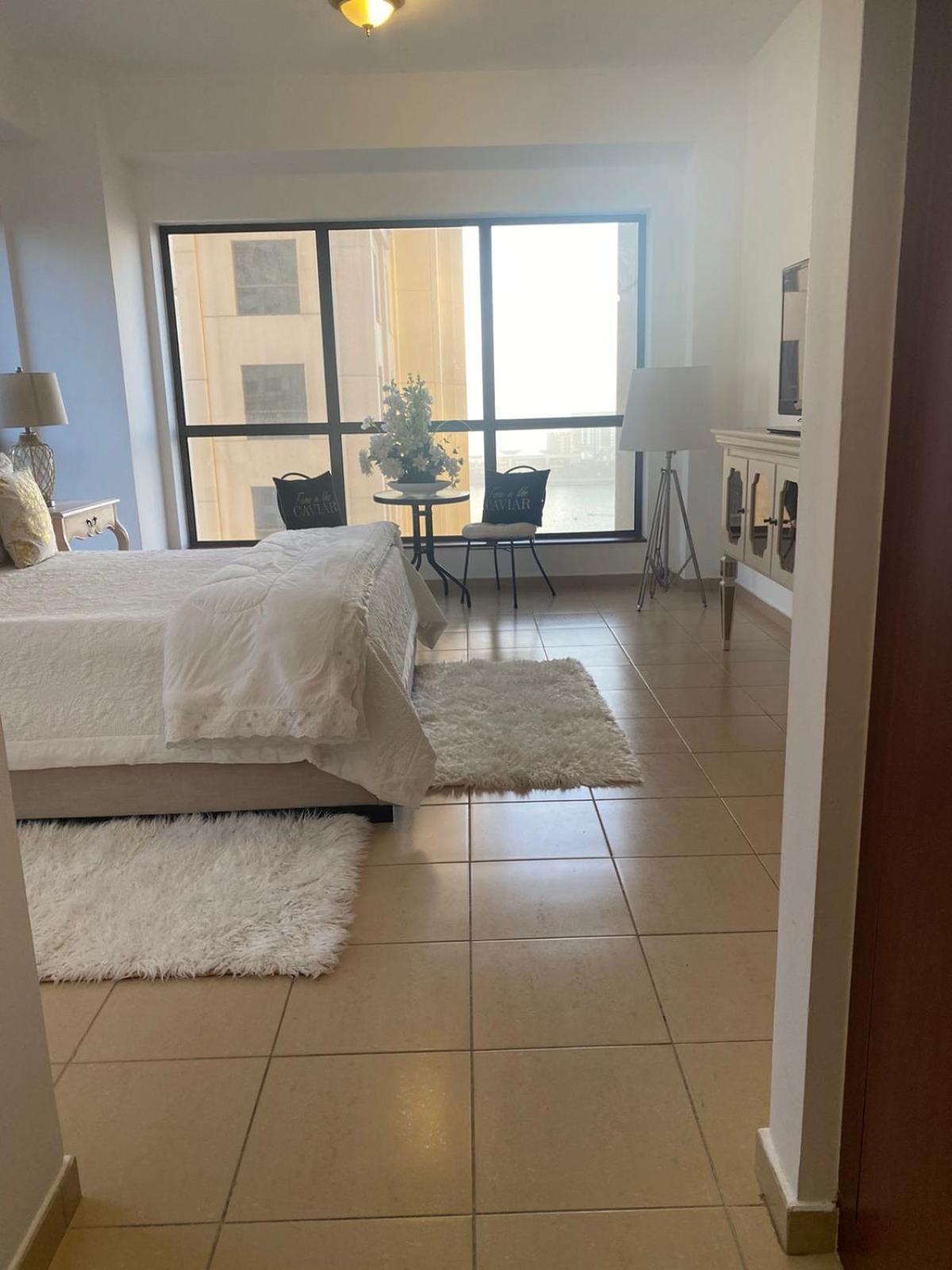 Jbr Elegant Classy With Full Seaview On The Bed & Breakfast *