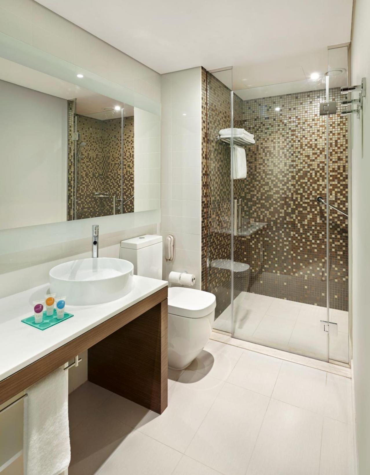Hyatt Place Al Rigga Hotel