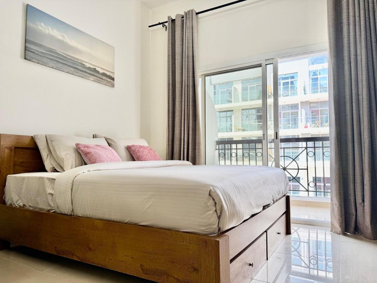Apartment Homes2retreat - Very Spacious In The Heart Of Jvc Dubai
