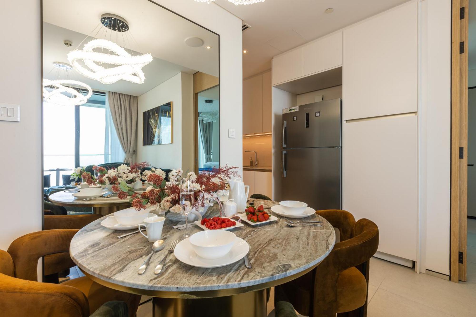 Apartment Elegant 2br Address