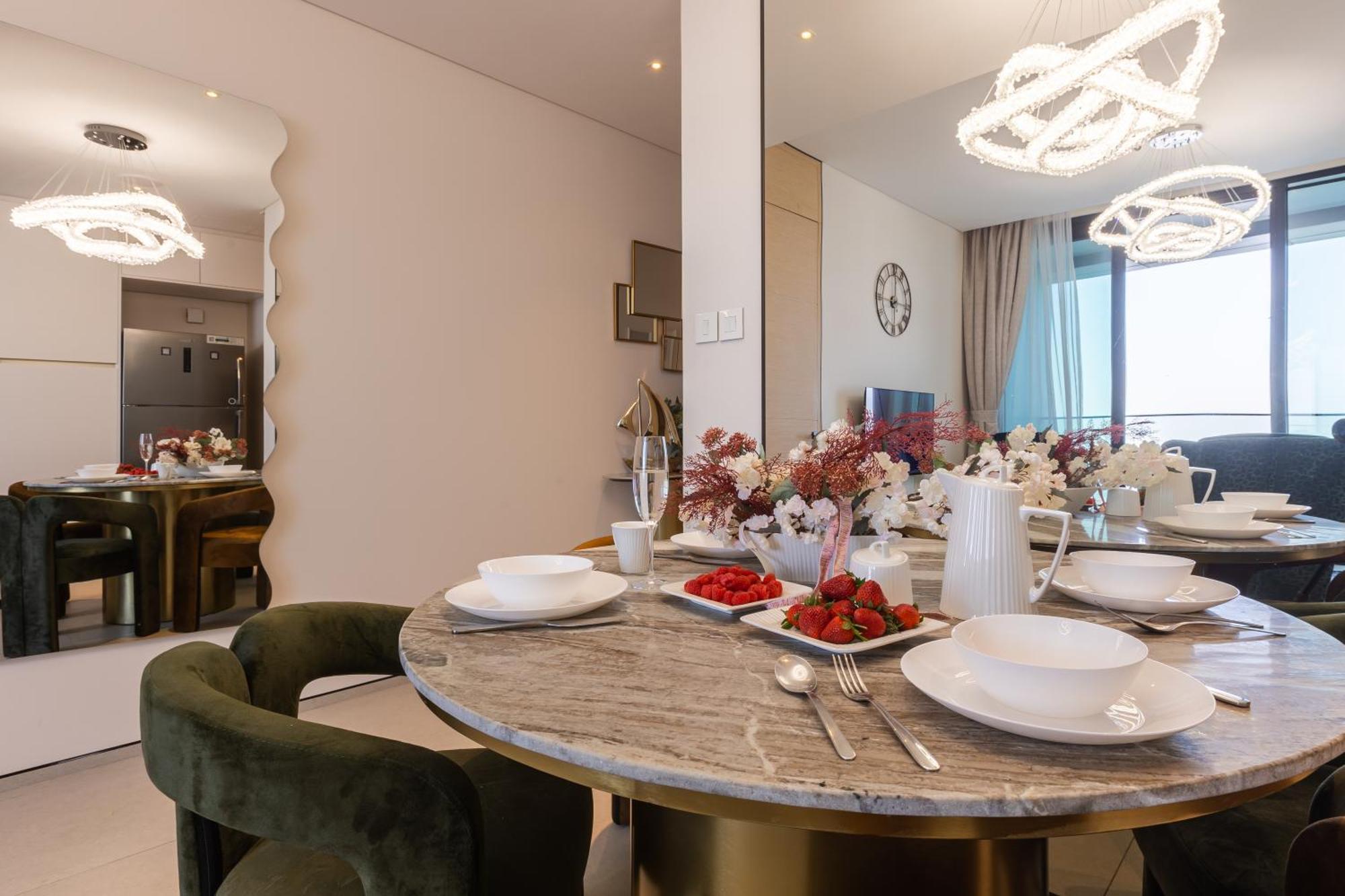 Apartment Elegant 2br Address Dubai