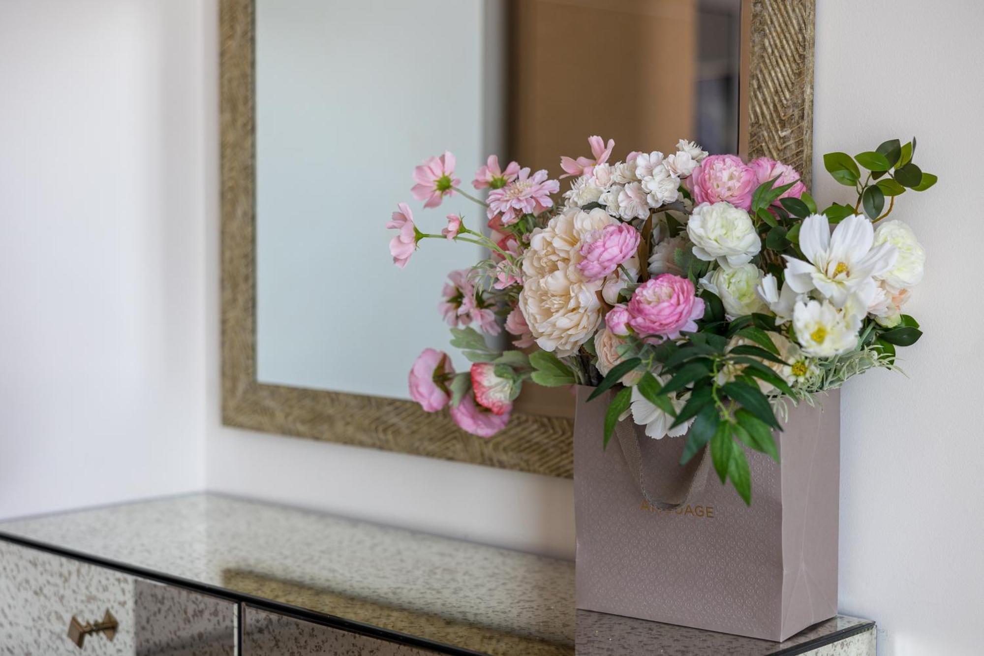 Elegant 2br Address Apartment *