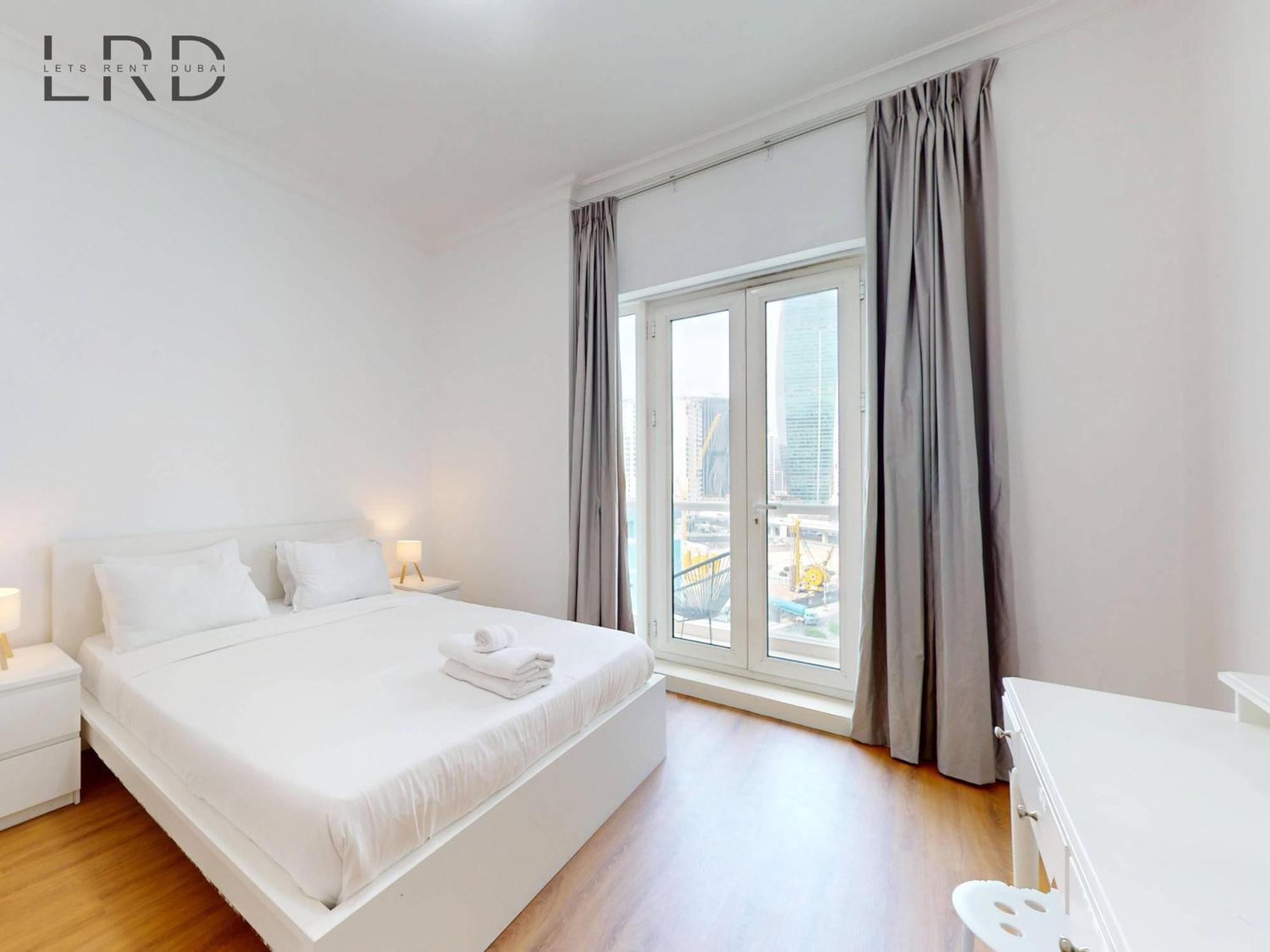 Apartment Charming 1br With Canal View In Business Bay