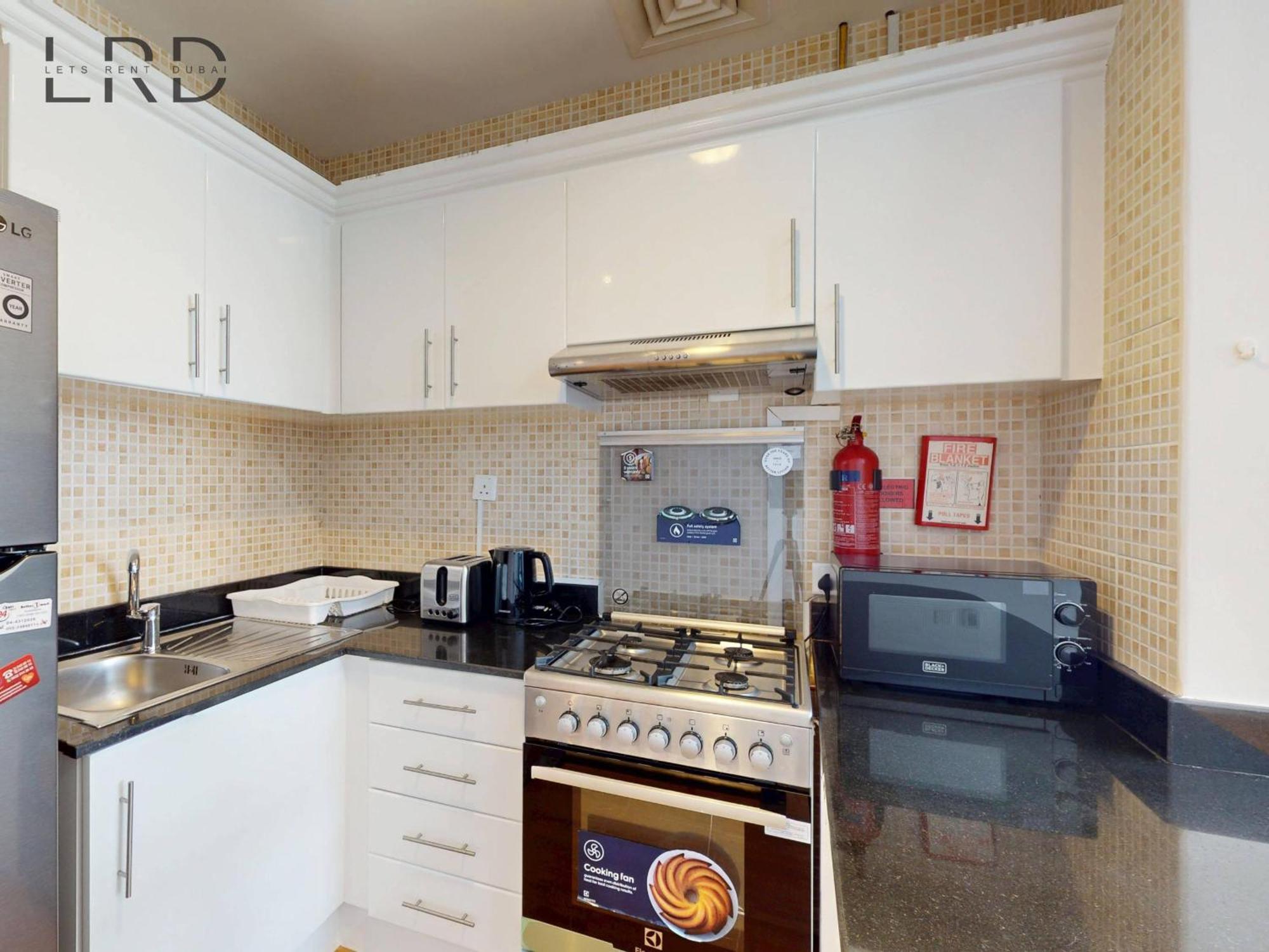 Charming 1br With Canal View In Business Bay Apartment
