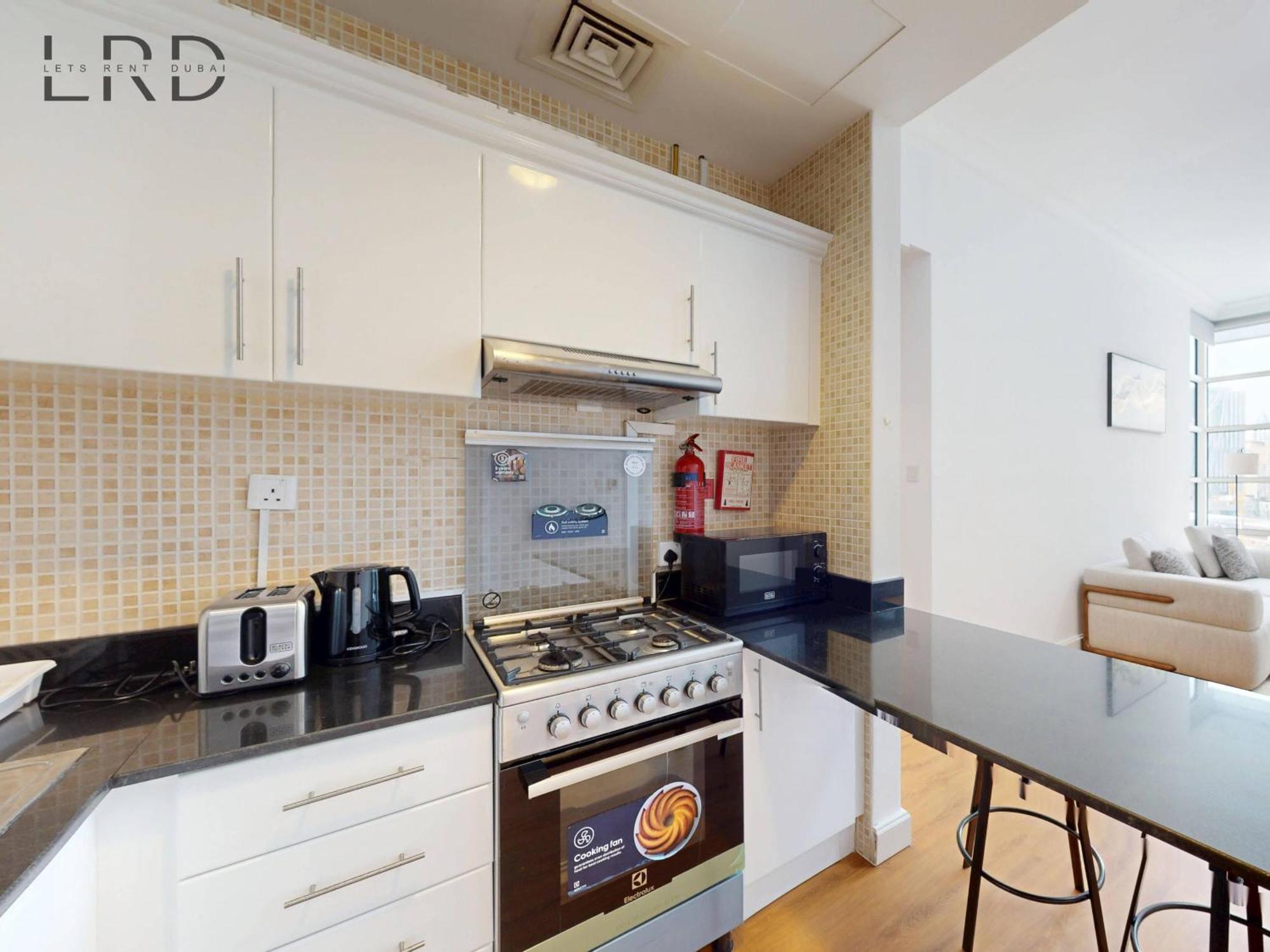 Charming 1br With Canal View In Business Bay Dubai
