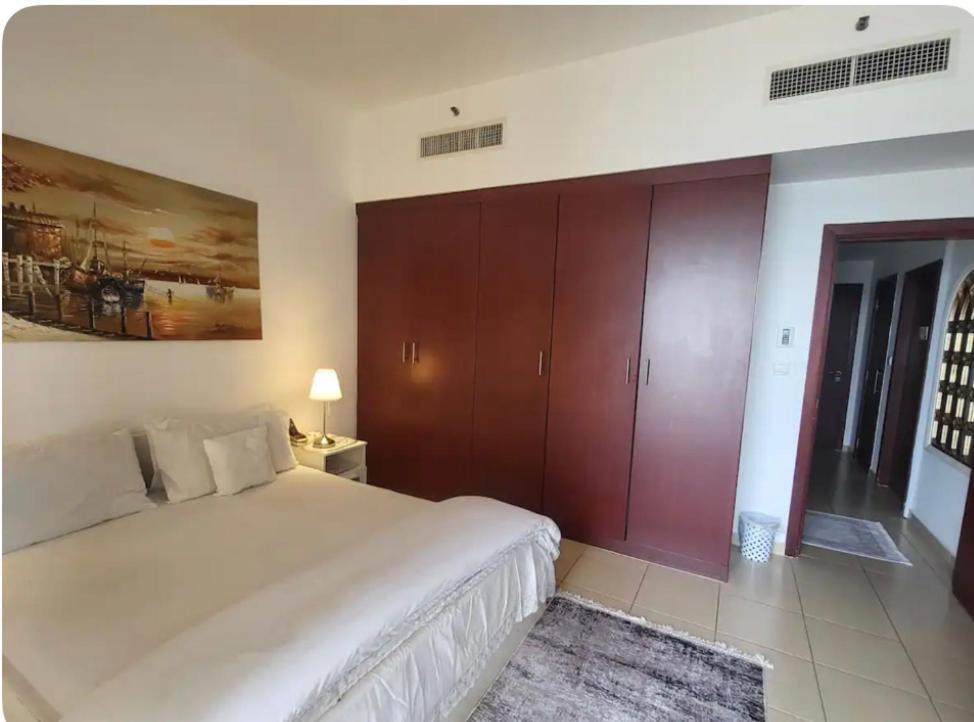 Jbr Elegant Classy With Full Seaview On The Bed & Breakfast *