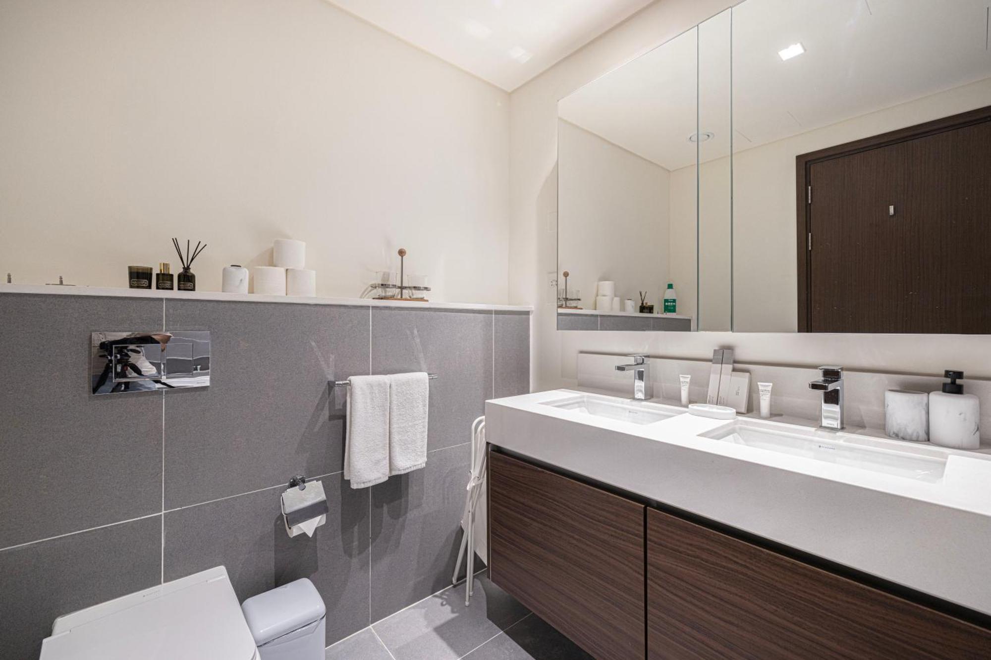 Emaar, Creek Edge Luxury Residences 2br Dubai