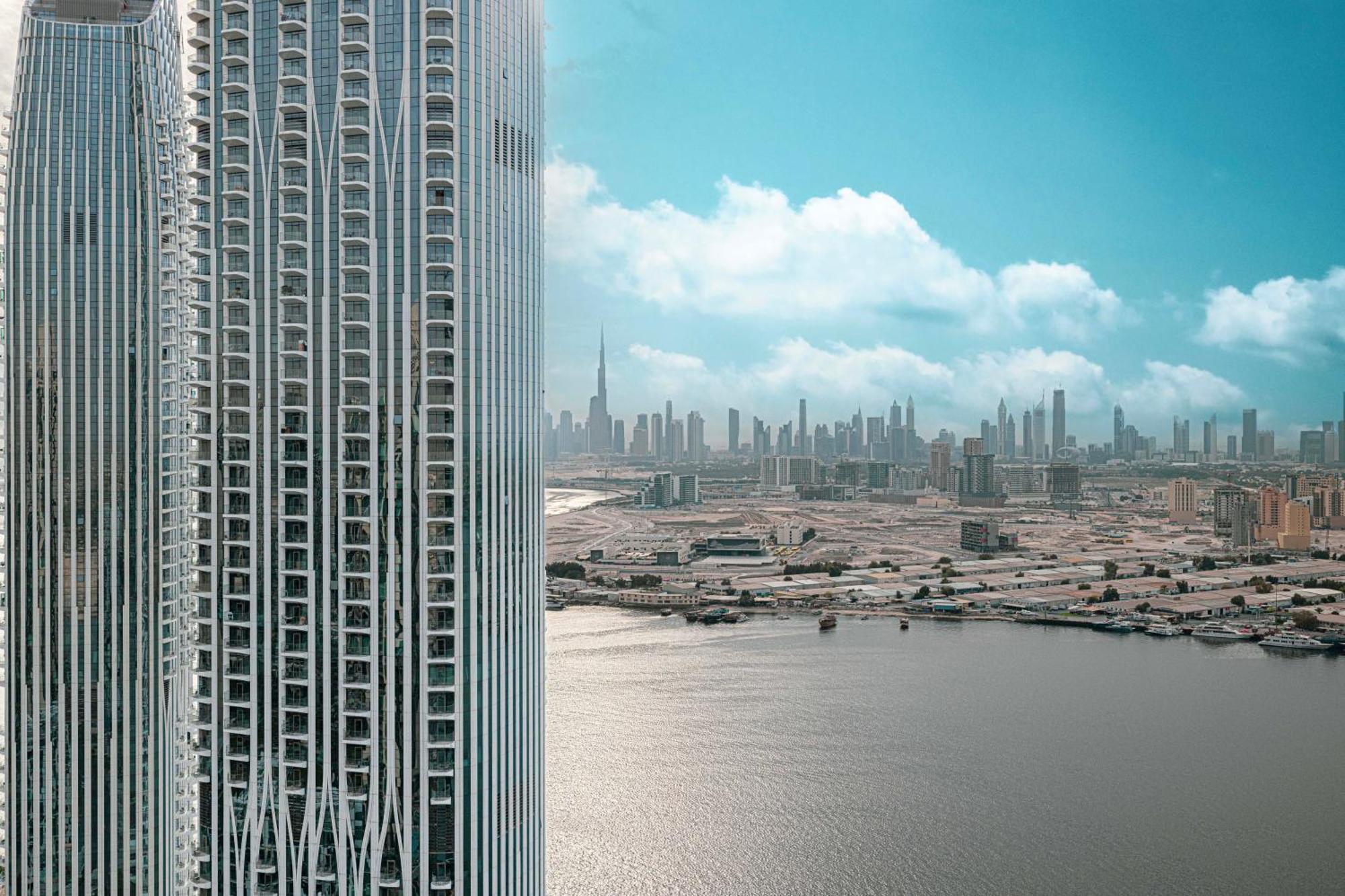 Emaar, Creek Edge Luxury Residences 2br Apartment