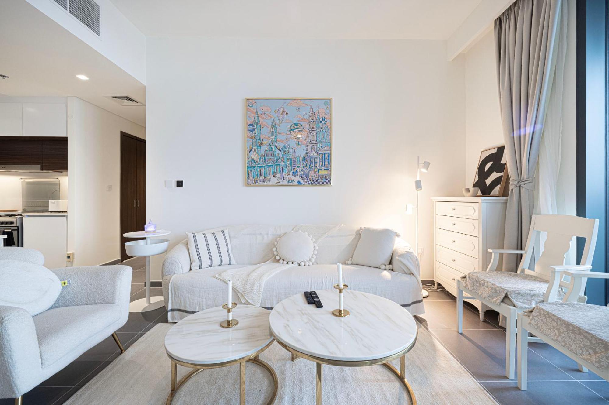 Emaar, Creek Edge Luxury Residences 2br Apartment