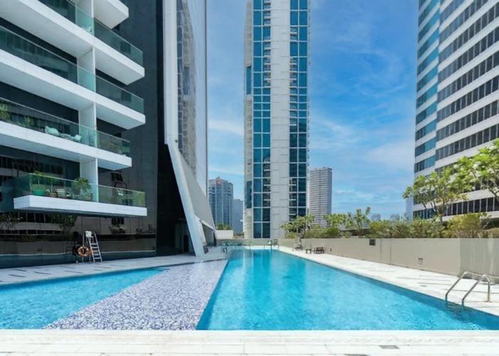 Lux Near Burj Khalifa In Business Bay Dubai