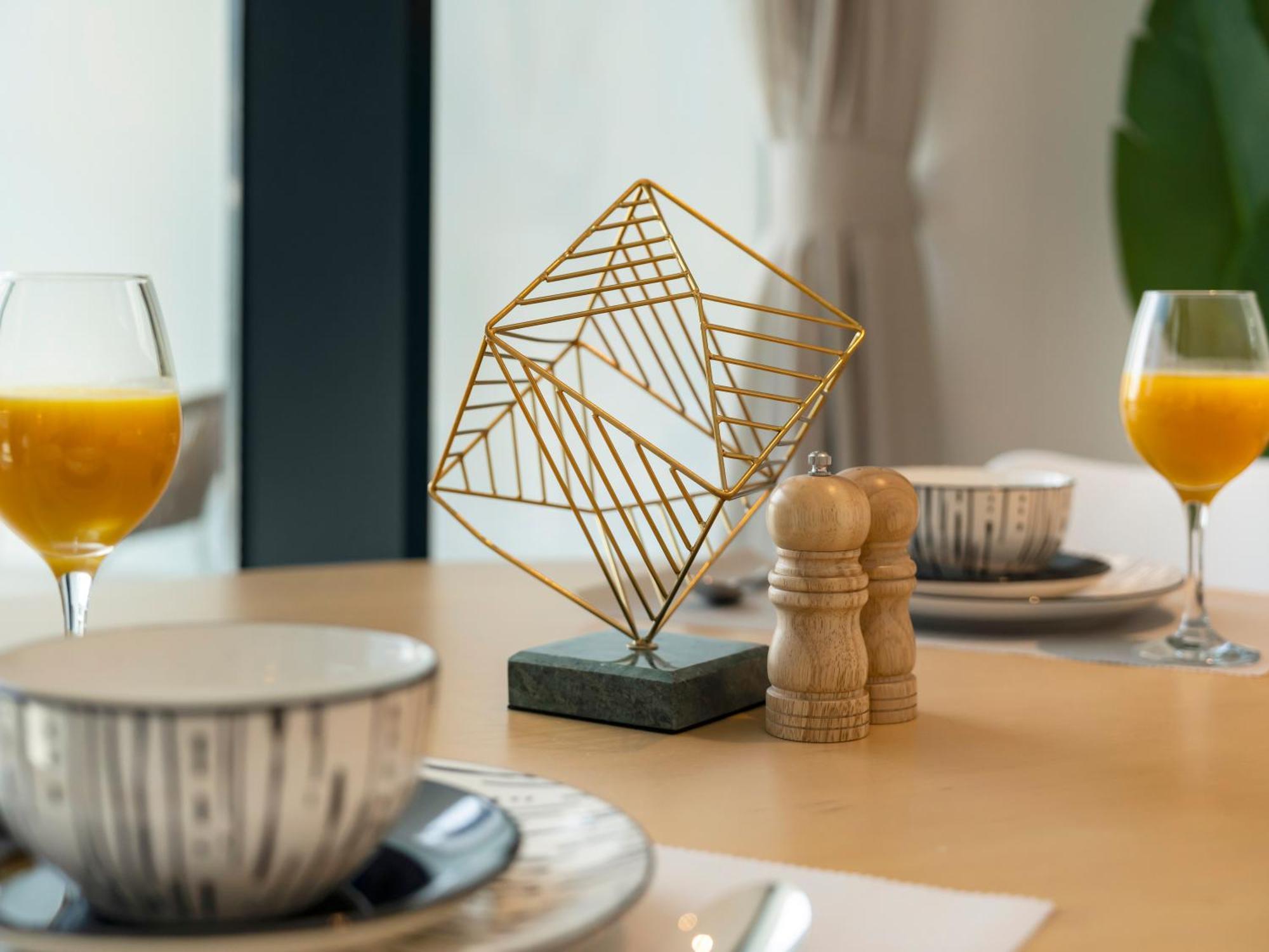 Lux Near Burj Khalifa In Business Bay Apartment *