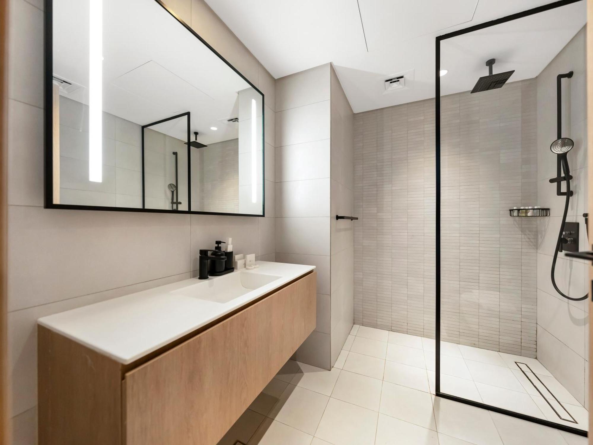 Lux Near Burj Khalifa In Business Bay Dubai