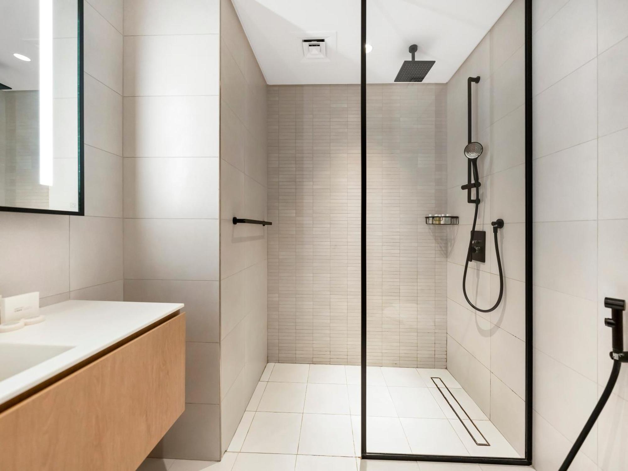 Lux Near Burj Khalifa In Business Bay * Dubai