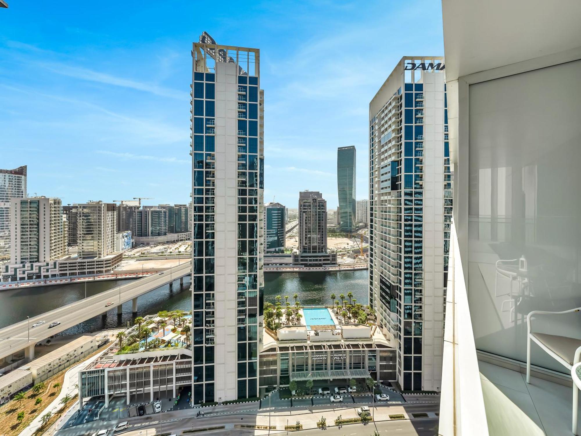 Lux Near Burj Khalifa In Business Bay Apartment Dubai