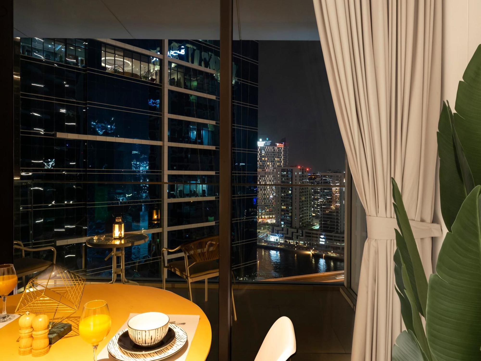 Lux Near Burj Khalifa In Business Bay Dubai