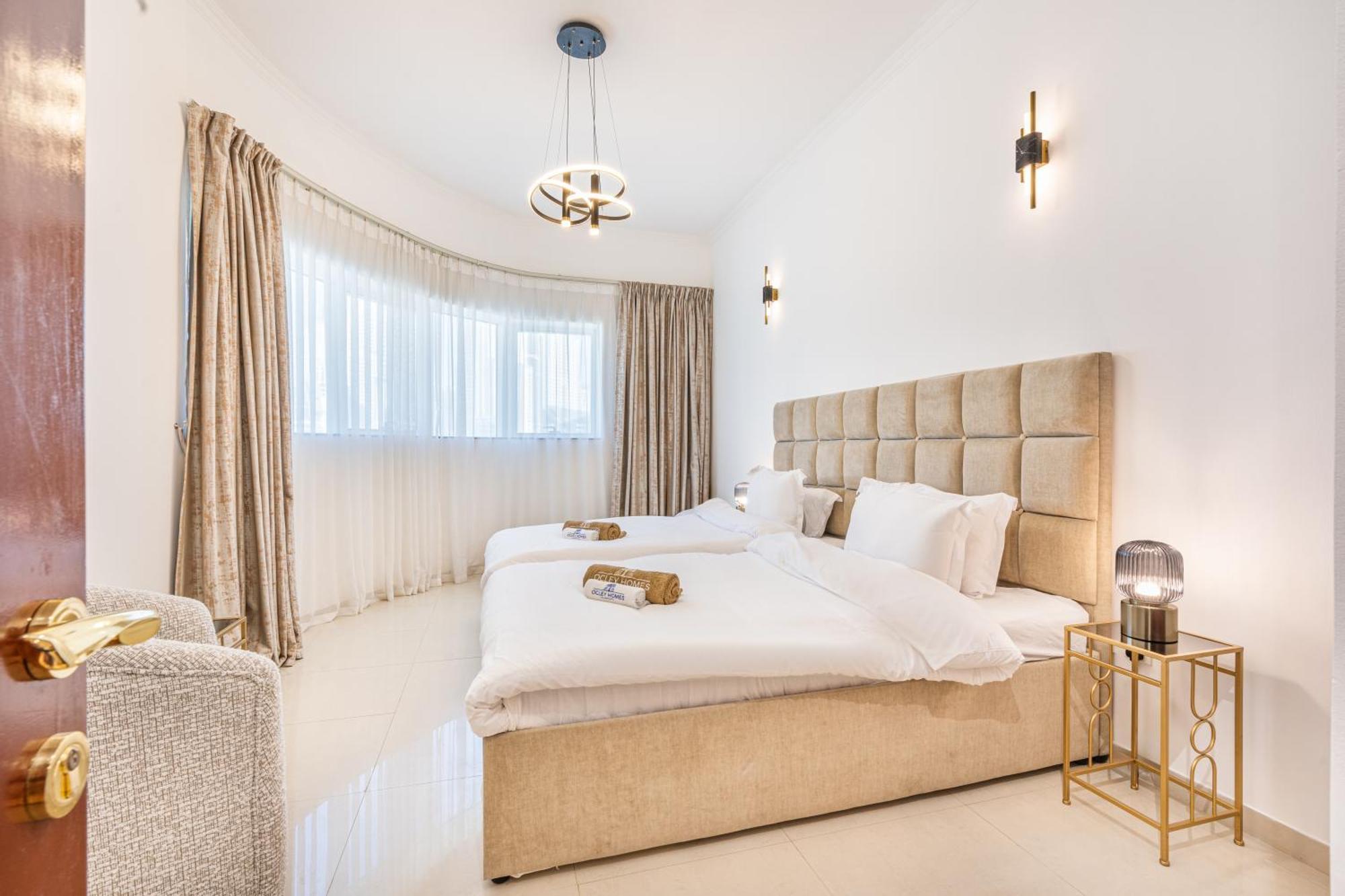 Elegant 3br In Jbr With Partial Marina View Apartment *