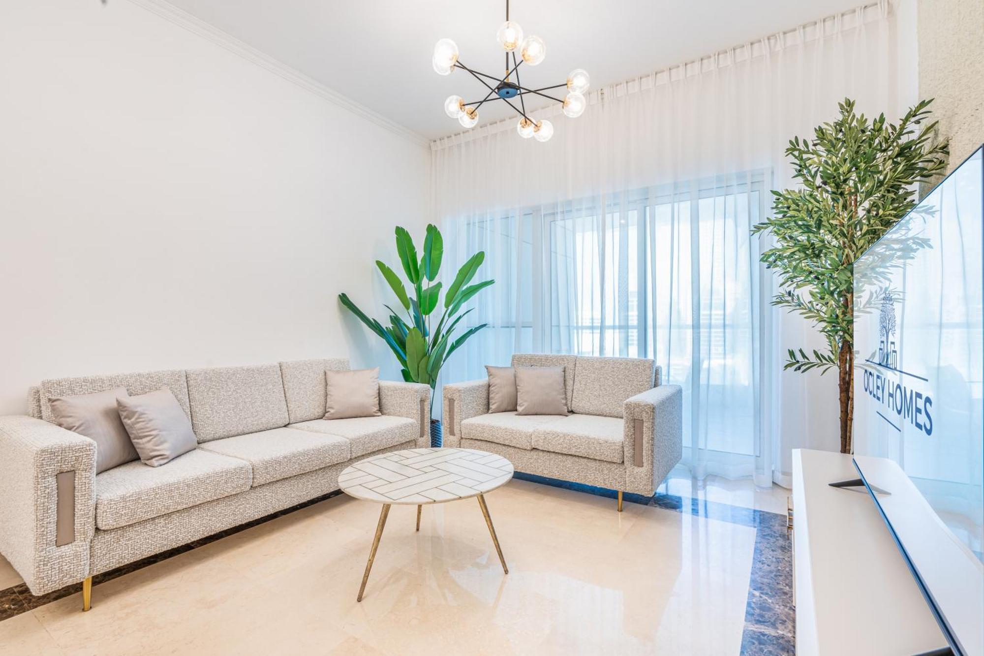 Apartment Elegant 3br In Jbr With Partial Marina View *