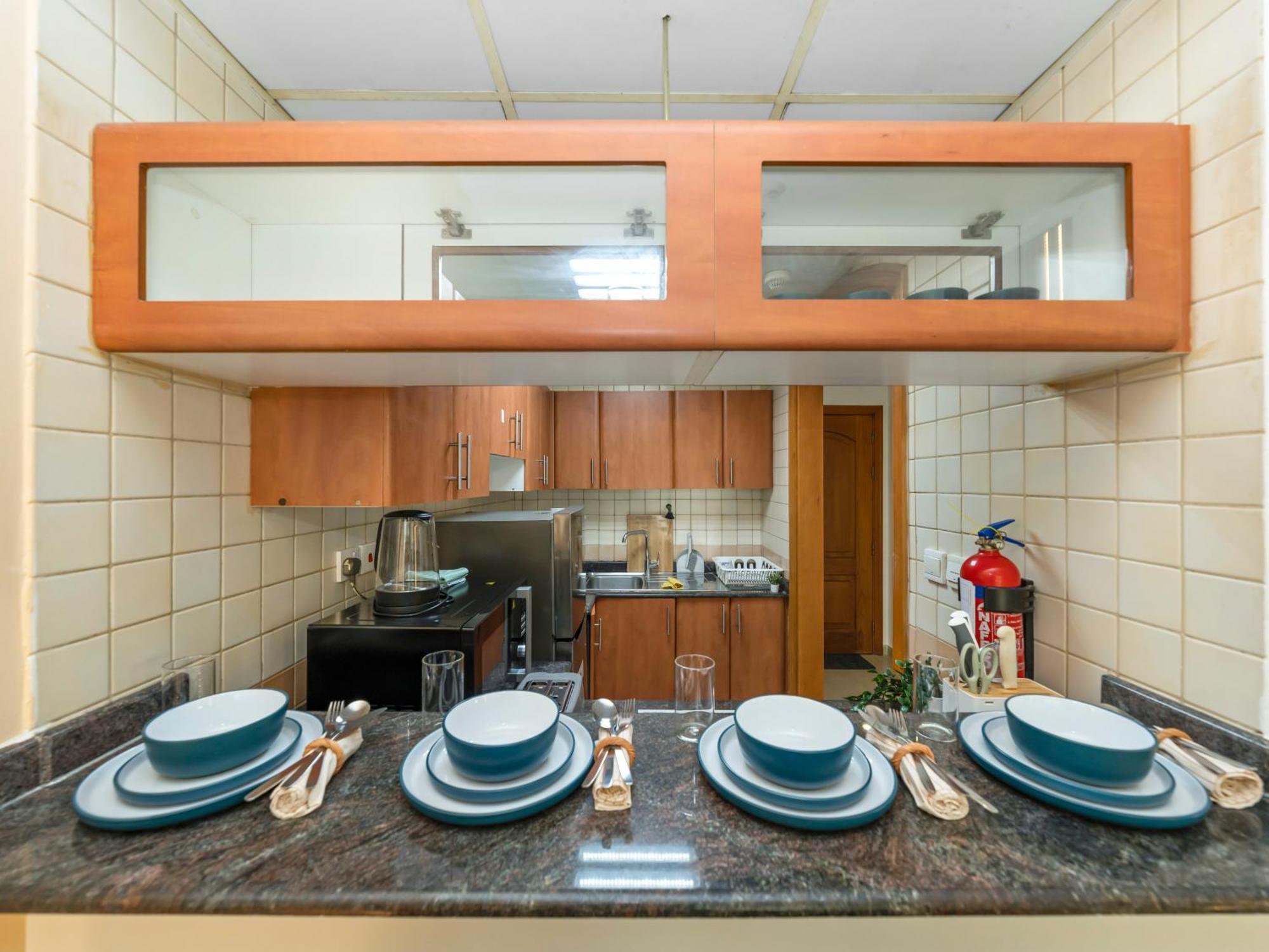 Luxurious In The Heart Of Marina Apartment