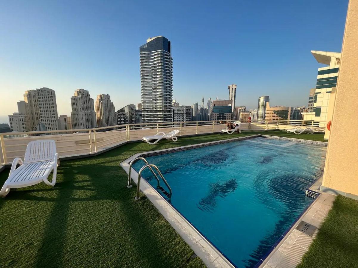 Luxurious In The Heart Of Marina Apartment Dubai