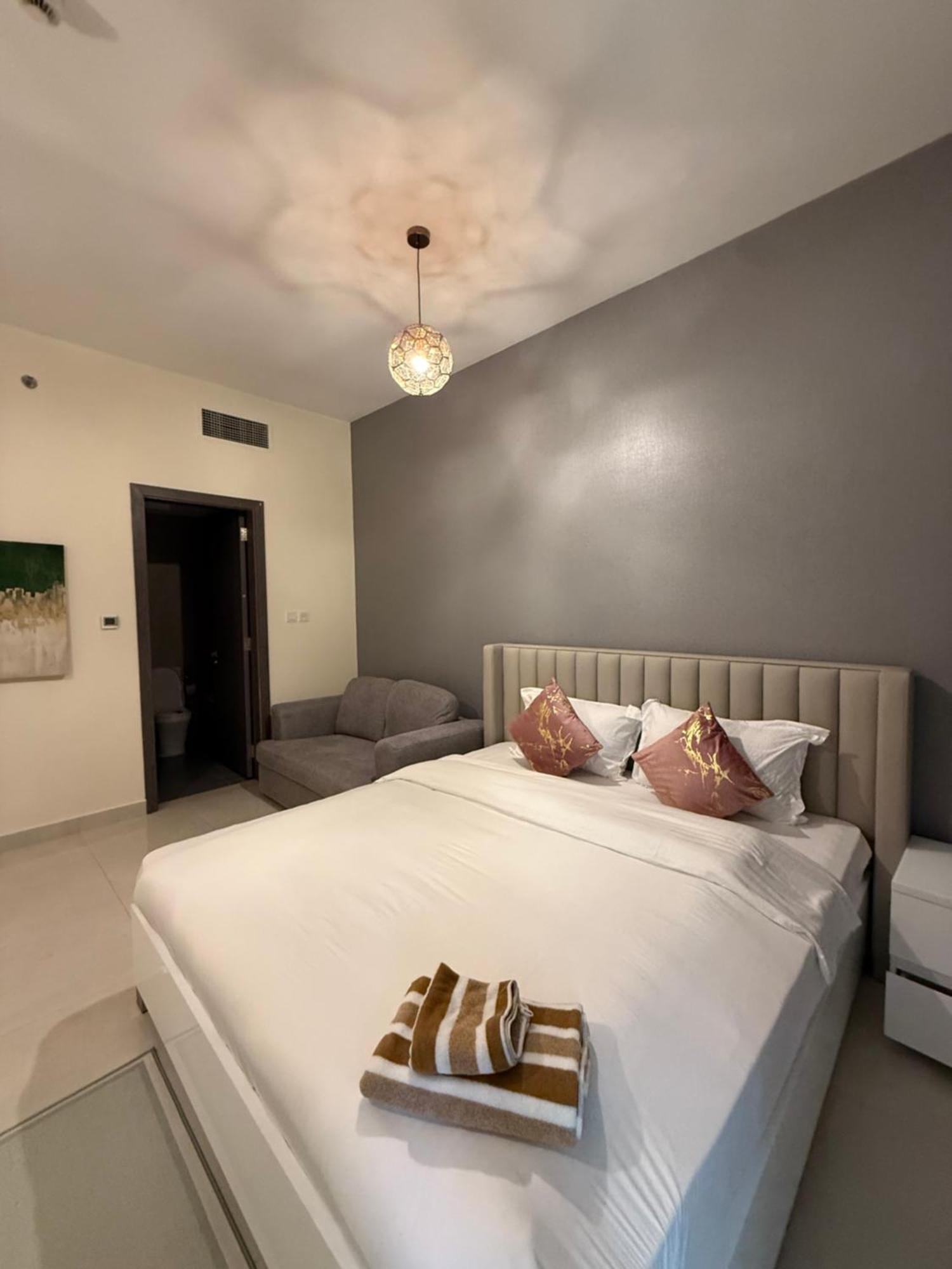 One Click Apartment *