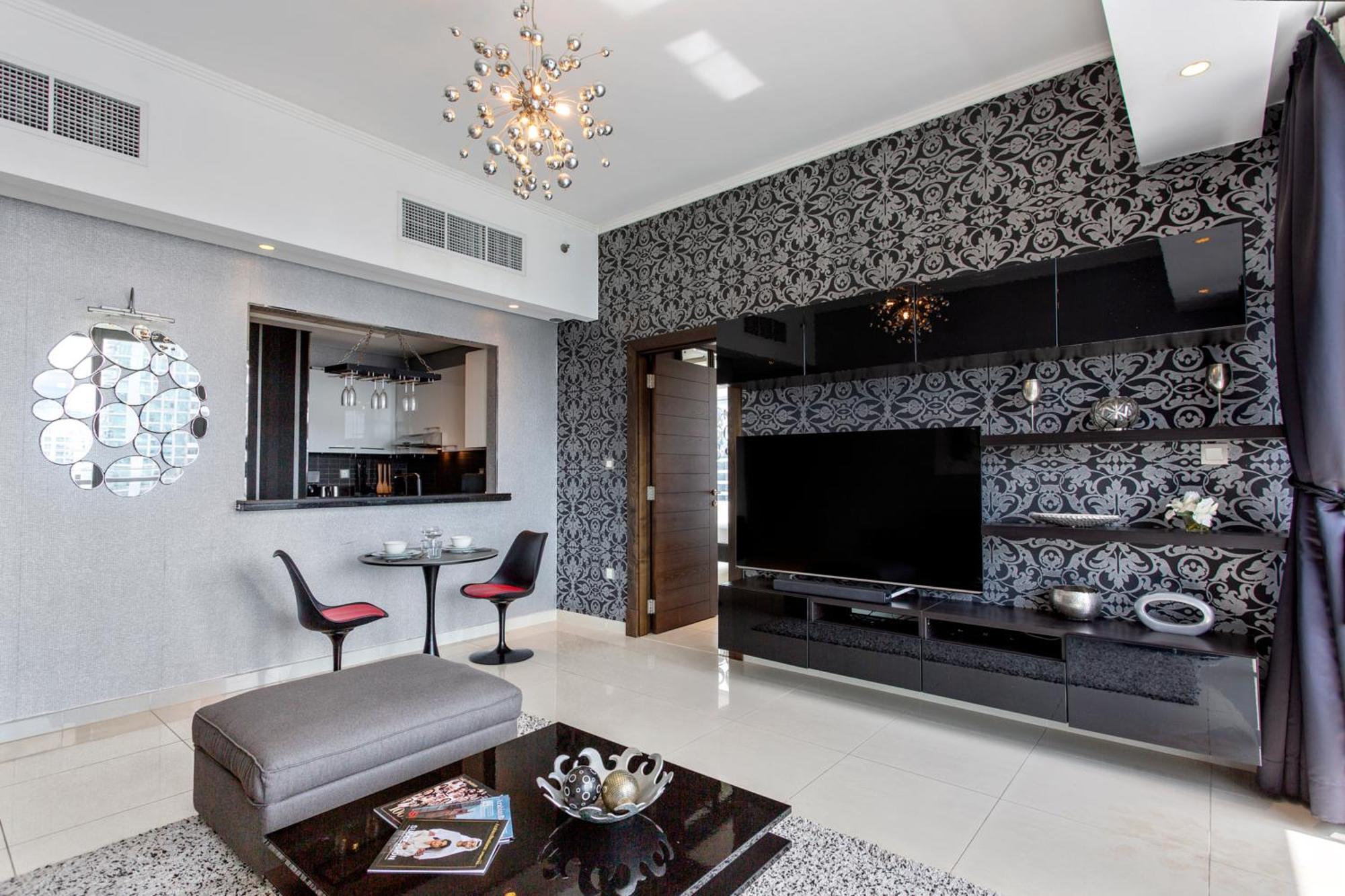 Classy 1 Bedroom With Marina View Dubai