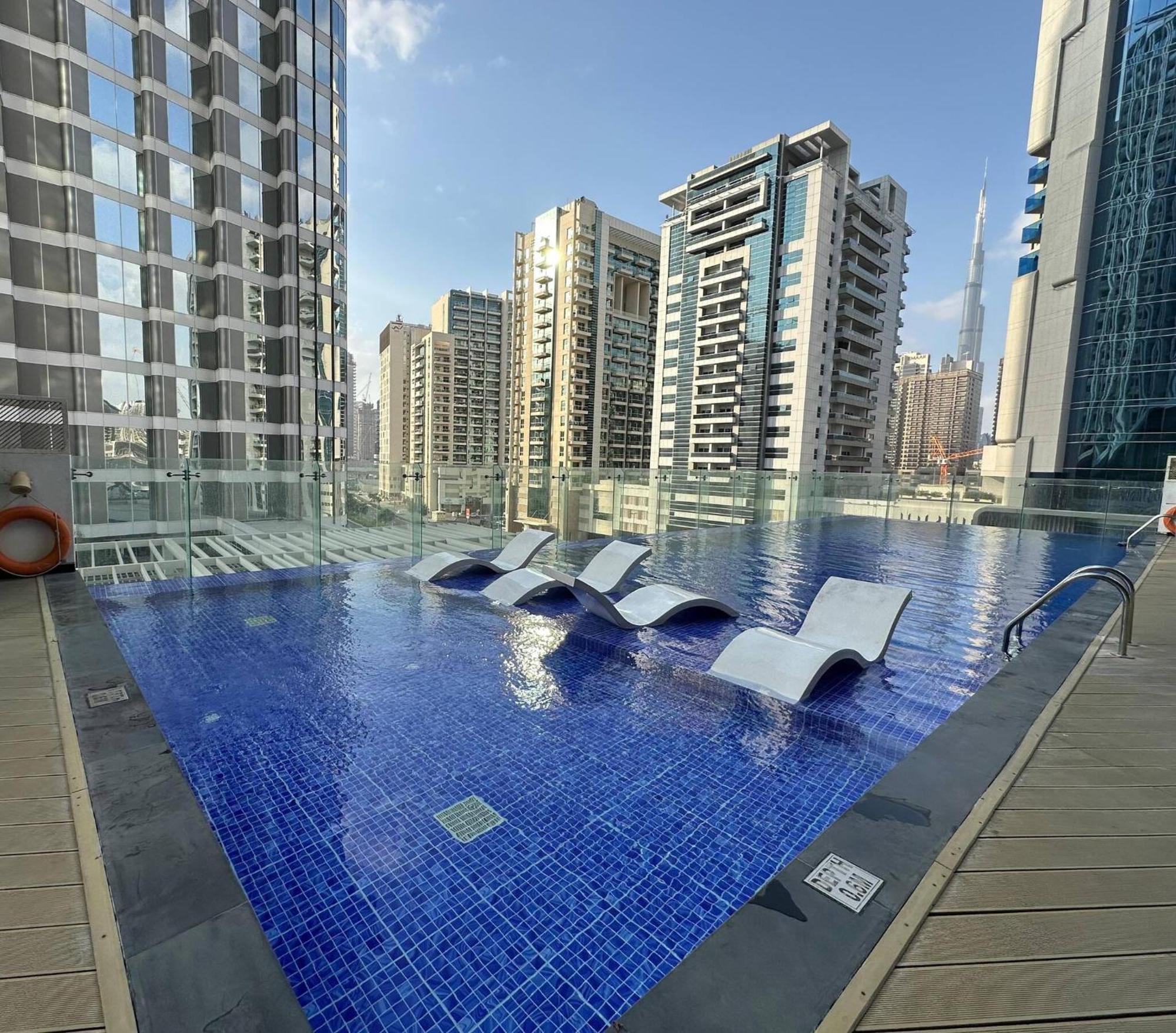 Apartment Stylish Bayz Danube Burj Khalifa View Pool Dubai